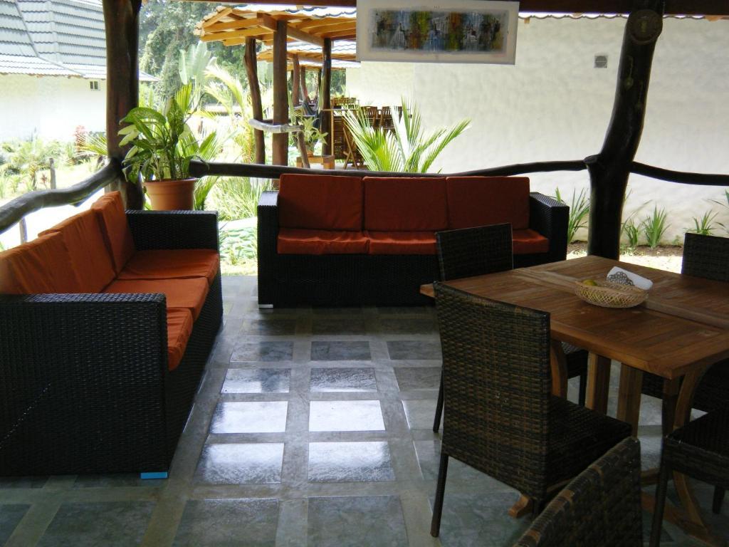 Los Continentes Hotel Puerto Viejo de Talamanca Ngoại thất bức ảnh